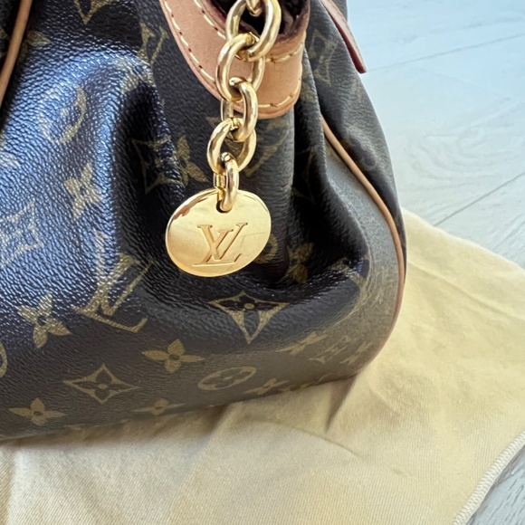 LOUIS VUITTON Monogram Tivoli GM - Picture 8 of 16